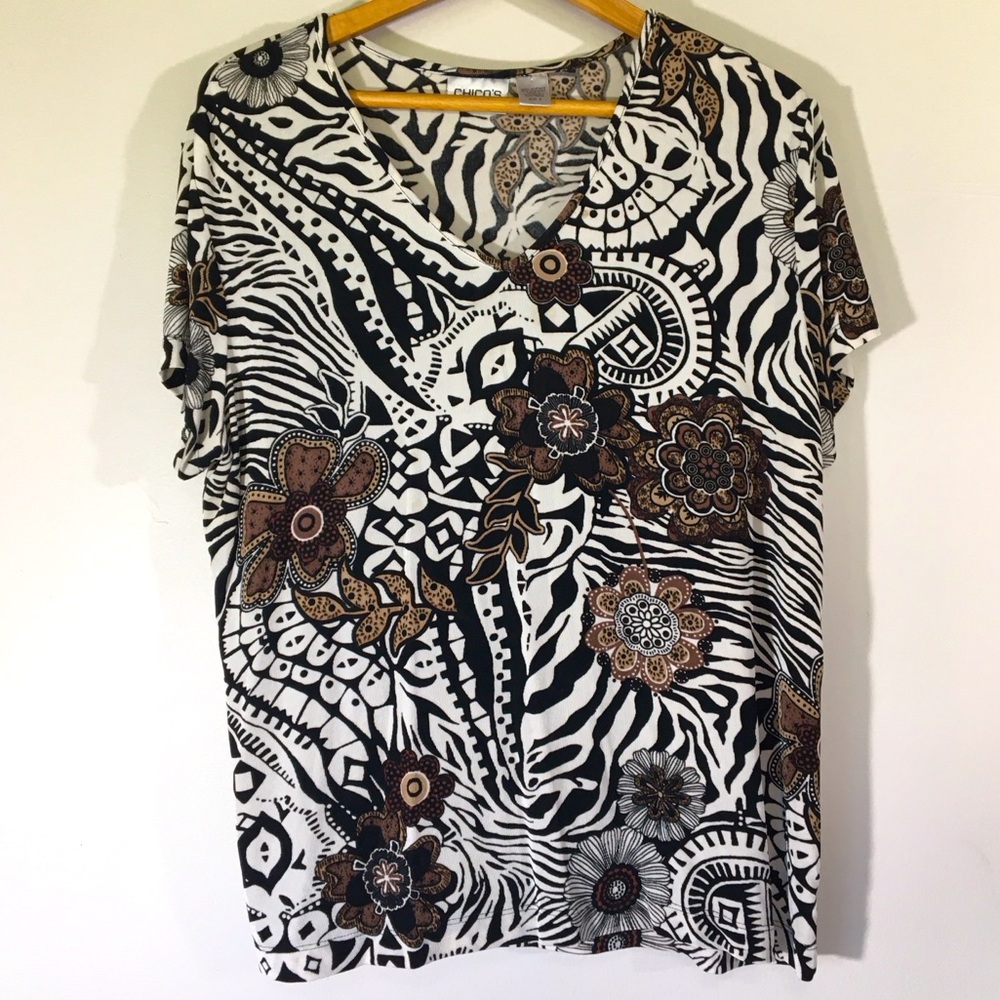 Travelers by Chico’s Neutral Animal Print Dark‎ Floral Tee
